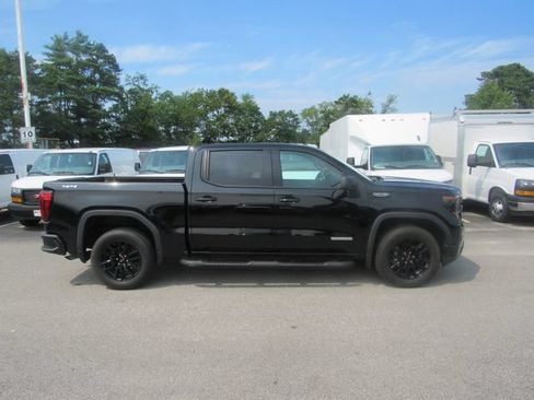 Used 2024 GMC Sierra 1500 Elevation AWD/4WD image 3