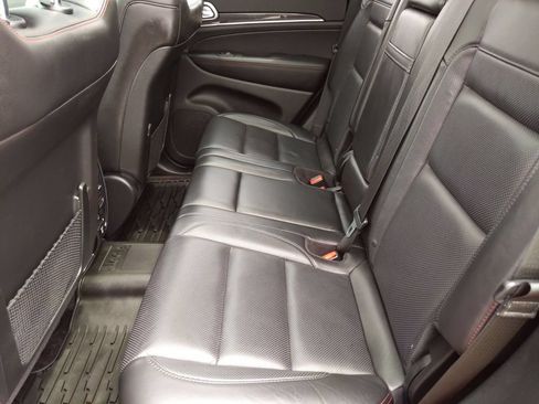 Used 2018 Jeep Grand Cherokee Trailhawk w/ Trailhawk Luxury Group AWD/4WD image 35