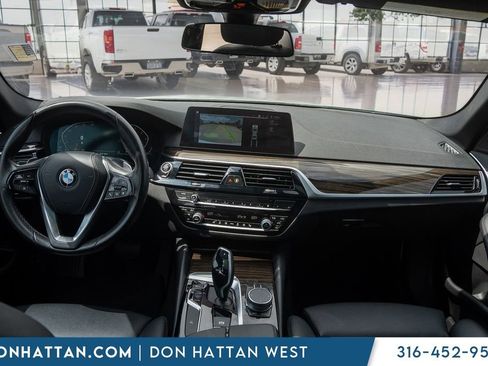 Used 2020 BMW 530i w/ Convenience Package RWD image 5