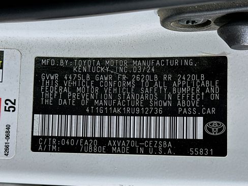 Used 2024 Toyota Camry SE image 12