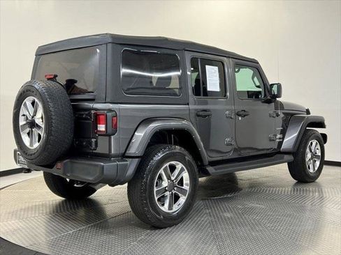 Certified 2022 Jeep Wrangler Unlimited Sahara w/ Cold Weather Group image 9