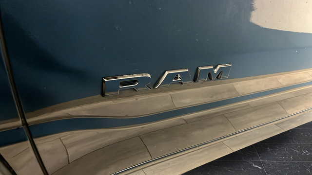 Used 2022 RAM 1500 Laramie AWD/4WD image 39