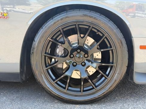 Used 2023 Dodge Challenger R/T Scat Pack RWD image 9