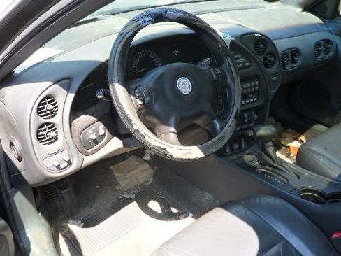 Used 2003 Pontiac Bonneville SSEi image 10