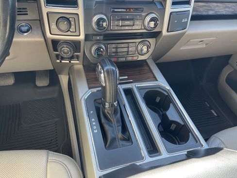 Used 2018 Ford F150 Lariat w/ Equipment Group 502A Luxury image 23