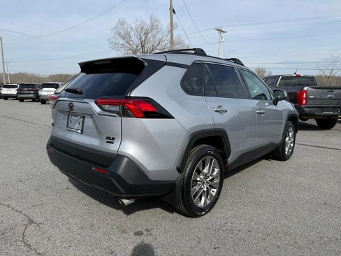 Used 2019 Toyota RAV4 XLE Premium w/ Cold Weather Package image 6