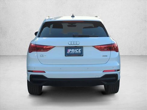 Certified 2025 Audi Q3 2.0T Premium w/ Convenience Package image 7