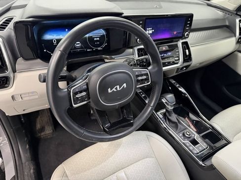 Used 2023 Kia Sorento SX image 10