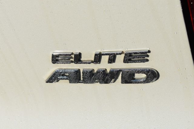 Used 2017 Honda Pilot Elite image 12