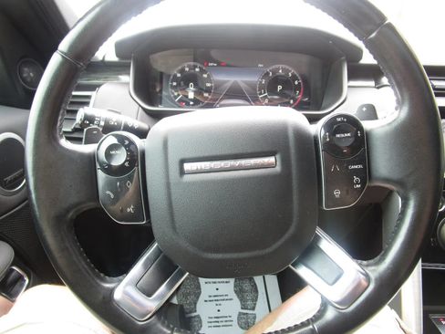 Used 2019 Land Rover Discovery HSE AWD/4WD image 26