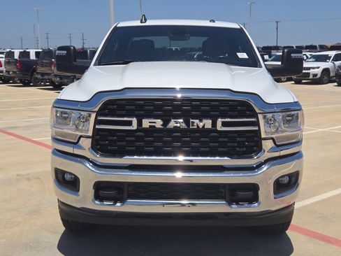 Used 2024 RAM 2500 Big Horn AWD/4WD image 8