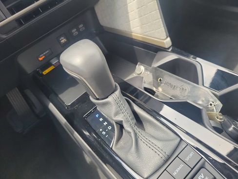 Used 2025 Toyota Camry XLE FWD image 23