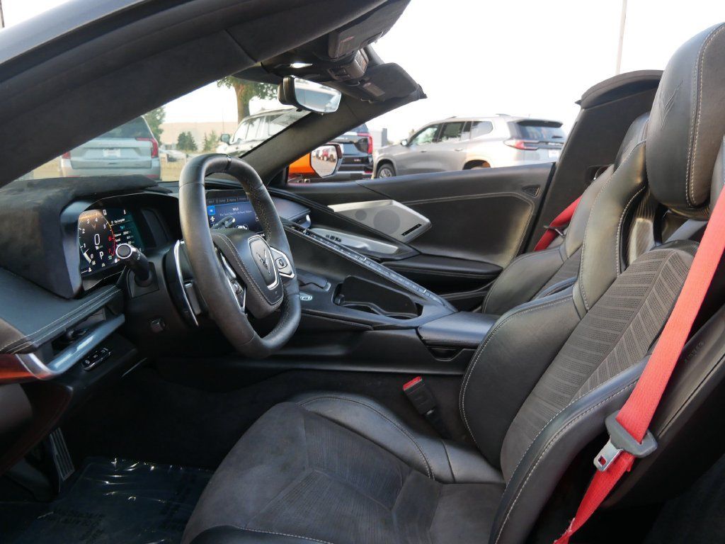 Used 2023 Chevrolet Corvette Stingray Premium Conv w/ Z51 Performance Package RWD image 9