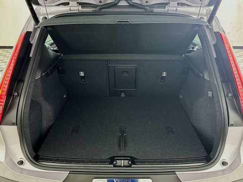 New 2026 Volvo XC40 B5 Plus w/ Climate Package image 25