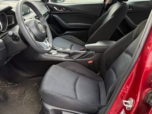Used 2016 MAZDA MAZDA3 i Sport w/ Preferred Equipment Package FWD image 6