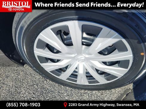 Used 2018 Toyota Camry LE w/ Audio Package FWD image 12