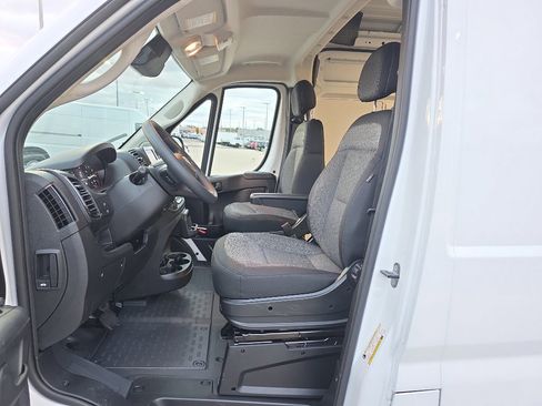New 2026 RAM ProMaster 2500 w/ Convenience Group image 16