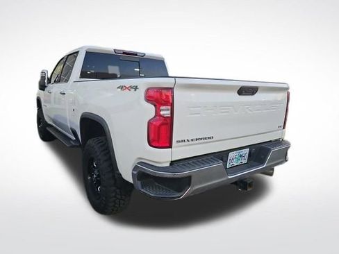 Used 2020 Chevrolet Silverado 3500 LTZ w/ LTZ Convenience Package image 8