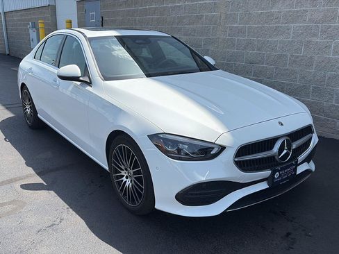 Used 2025 Mercedes-Benz C 300 4MATIC Sedan image 2