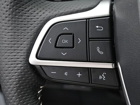 Certified 2025 Toyota Sienna XSE w/ XSE Plus Package AWD/4WD image 19