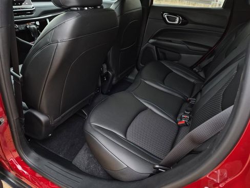 New 2026 Jeep Compass Latitude image 13