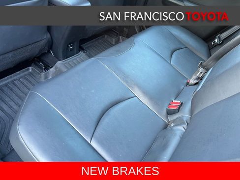 Used 2016 Toyota Prius Four image 15
