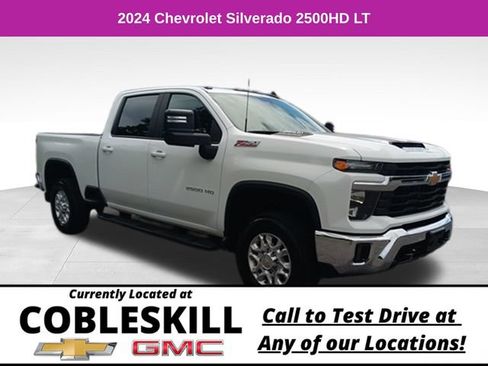 Used 2024 Chevrolet Silverado 2500 LT AWD/4WD image 1