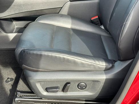 Used 2023 Nissan Rogue SV w/ SV Premium B Package image 19