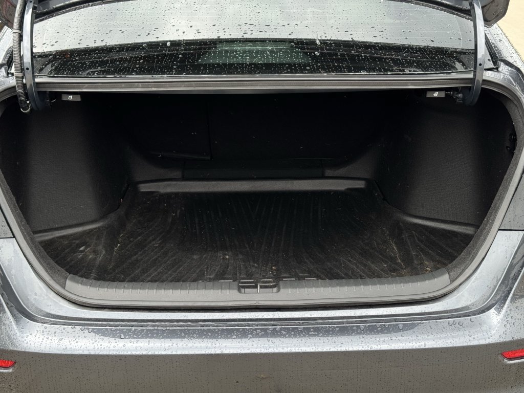 Used 2024 Honda Accord EX image 29