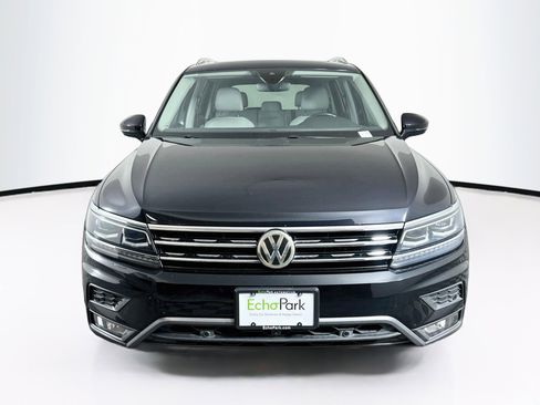 Used 2019 Volkswagen Tiguan SEL Premium AWD/4WD image 2