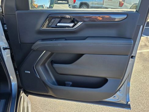 New 2026 GMC Yukon XL Elevation w/ Elevation Premium Package image 43