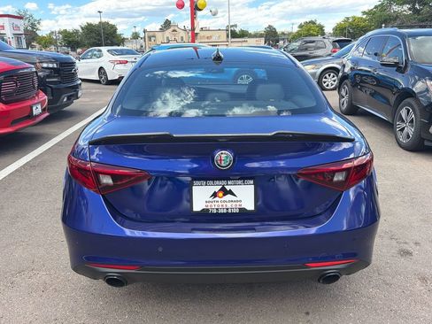 Used 2022 Alfa Romeo Giulia Ti AWD/4WD image 6