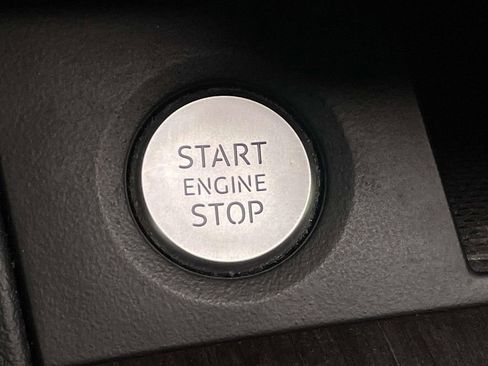 Certified 2023 Audi Q5 2.0T Premium w/ Convenience Package image 42