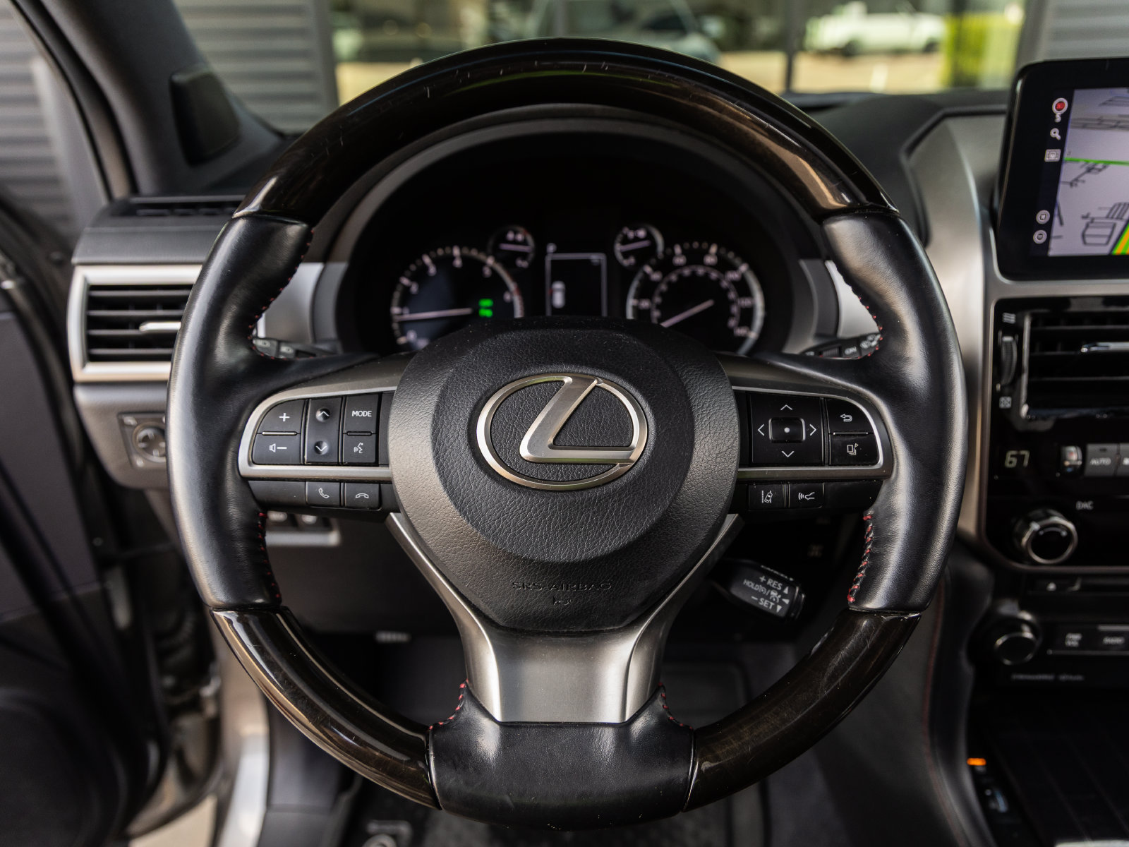 Used 2022 Lexus GX 460 Premium w/ Accessory Package AWD/4WD image 28