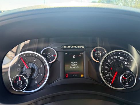 New 2026 RAM 2500 Big Horn AWD/4WD image 16
