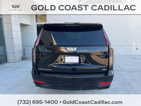 Used 2023 Cadillac Escalade Sport Platinum image 3