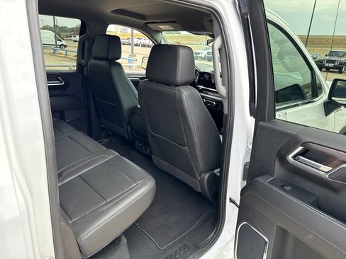 Used 2024 GMC Sierra 1500 SLT RWD image 12