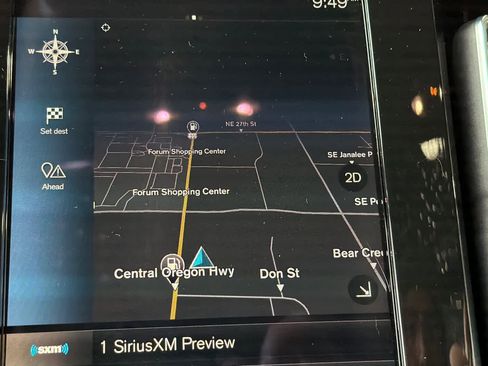 Used 2022 Volvo XC40 T5 Inscription w/ Climate Package image 21