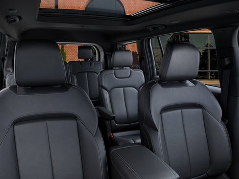 New 2026 Jeep Grand Cherokee L Limited w/ Limited Altitude Package AWD/4WD image 26