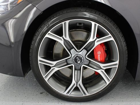 Used 2021 Kia Stinger GT image 71