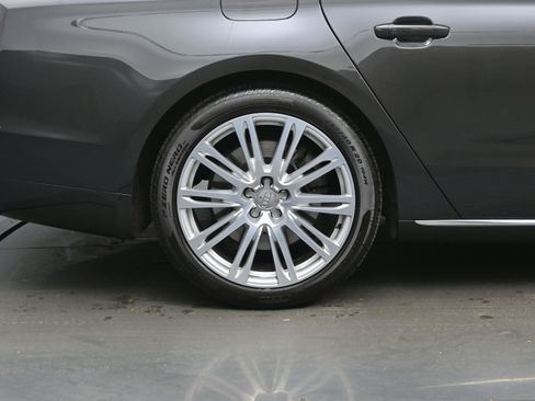 Used 2011 Audi A8 L 4.2 image 9