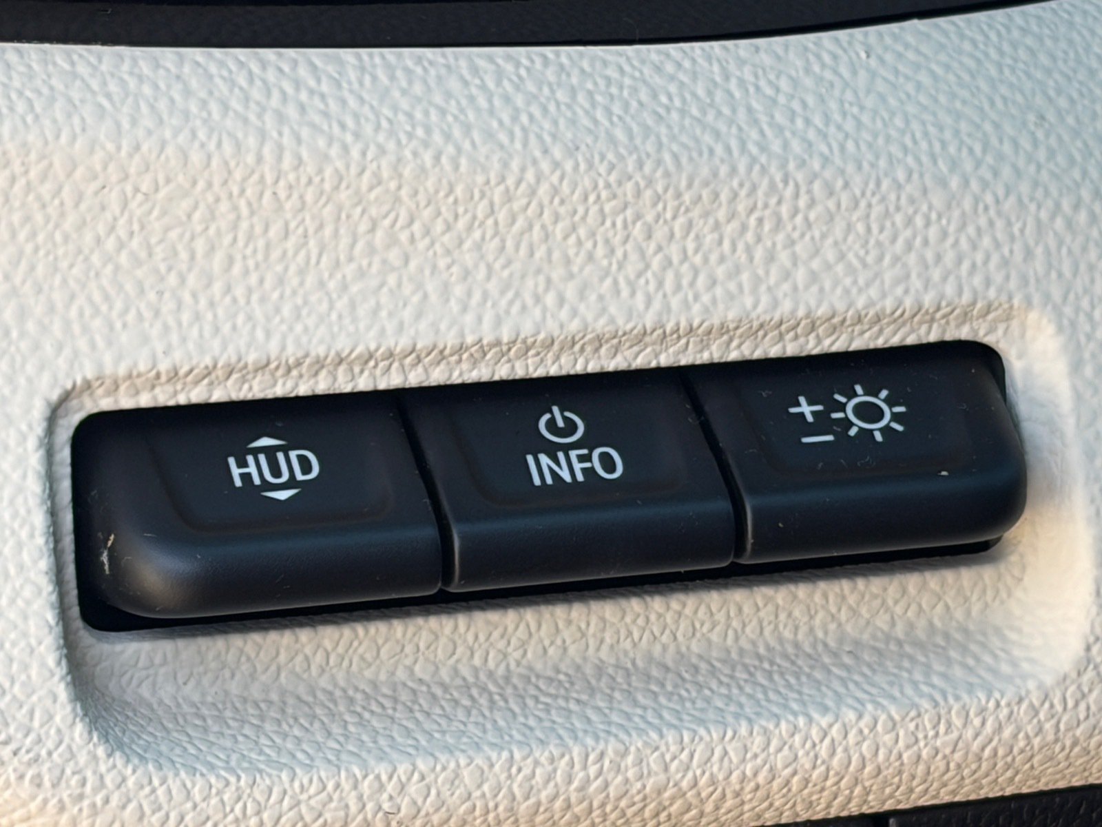 Used 2021 Buick Encore GX Essence w/ Advanced Technology Package FWD image 20