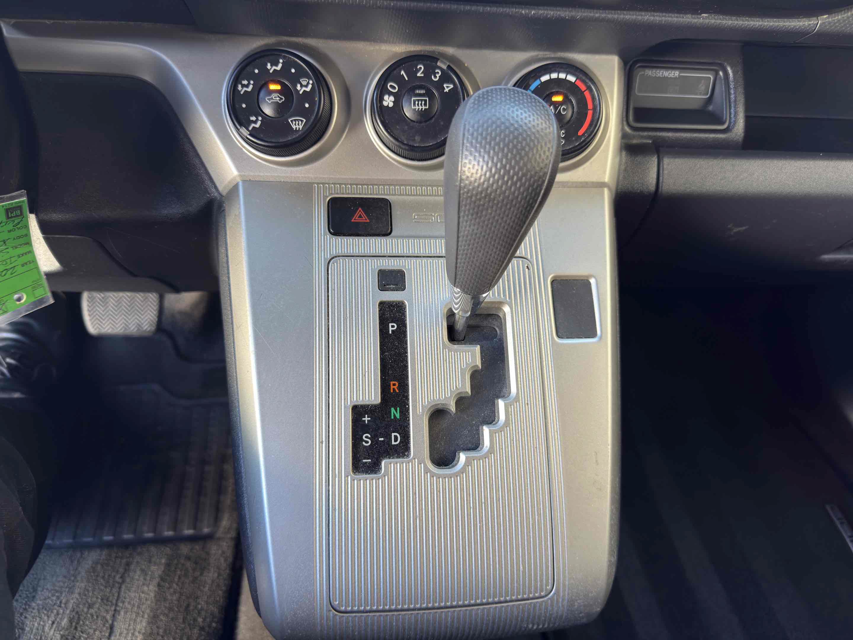Used 2008 Scion xB FWD image 28