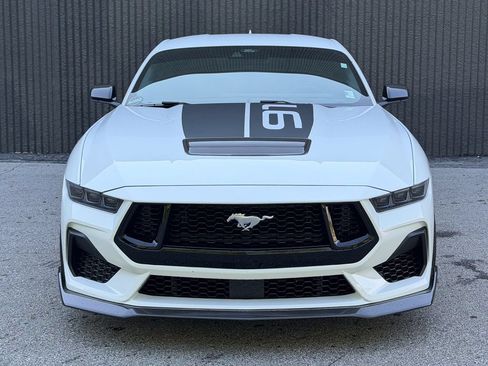 Used 2025 Ford Mustang GT Premium w/ GT Performance Package RWD image 4