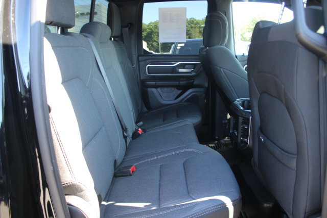 Used 2024 RAM 1500 Big Horn RWD image 32