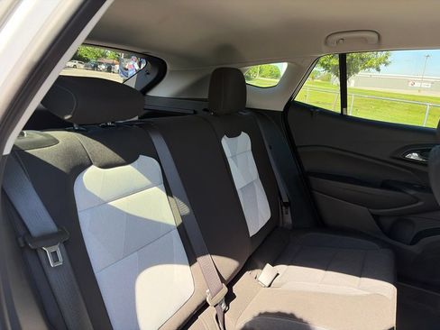 Used 2024 Chevrolet Trax LS w/ LS Convenience Package FWD image 31