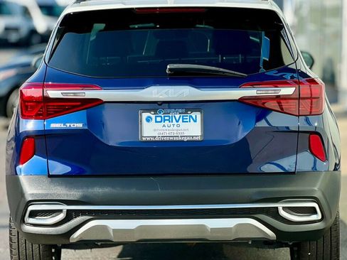 Used 2022 Kia Seltos Nightfall Edition image 4
