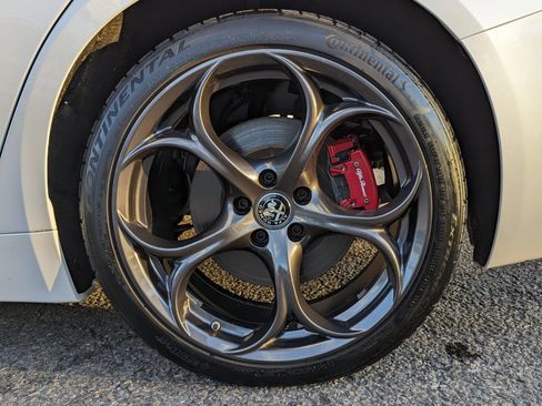 Used 2018 Alfa Romeo Giulia Ti Sport w/ Quick Order Package 22S Sport image 52