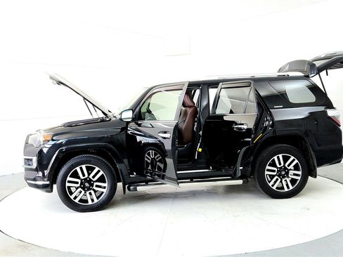 Certified 2018 Toyota 4Runner Limited image 10