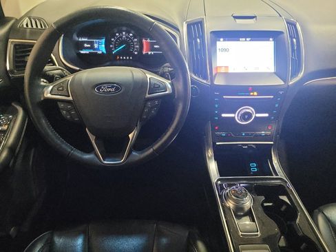 Used 2019 Ford Edge Titanium AWD/4WD image 22